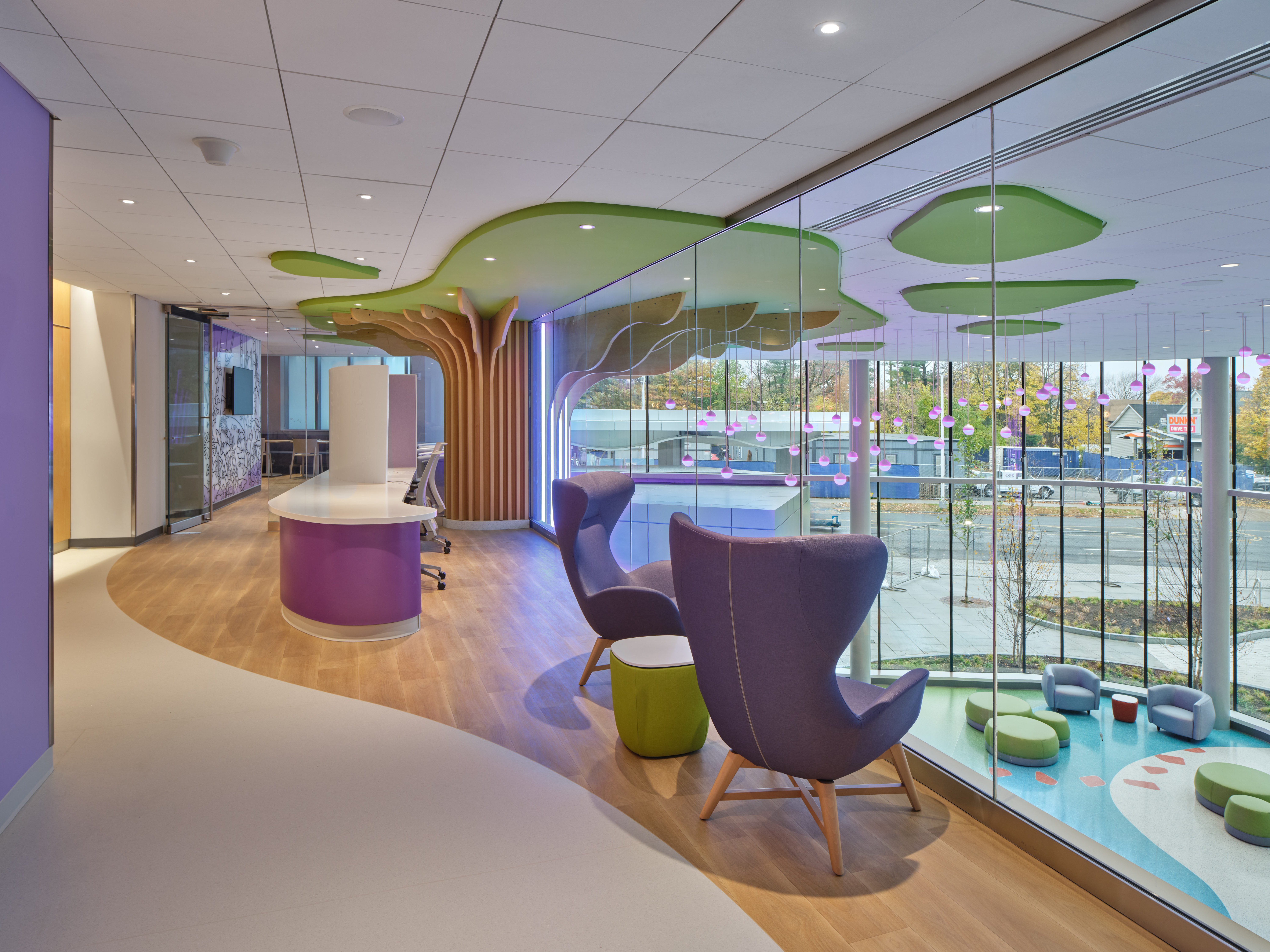 On the third floor, the Fetal Care Center is calm and quiet, and that’s by design