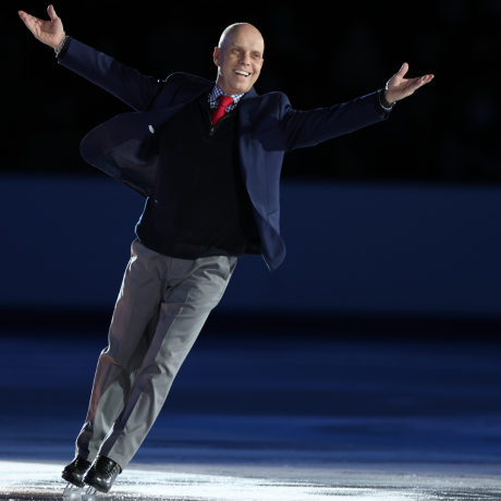 Scott Hamilton hosts Sk8 to Elimin8 Cancer Ice Show in Simsbury, CT.